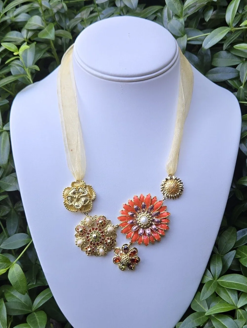 Lenox Vintage Enamel Crystal flower and ribbon necklace